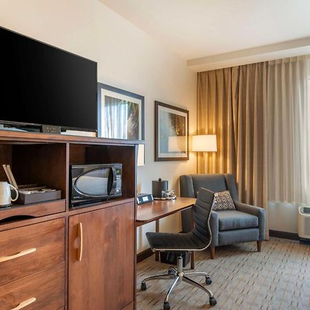Best Western Premier Boulder Falls Inn Лебанон Экстерьер фото