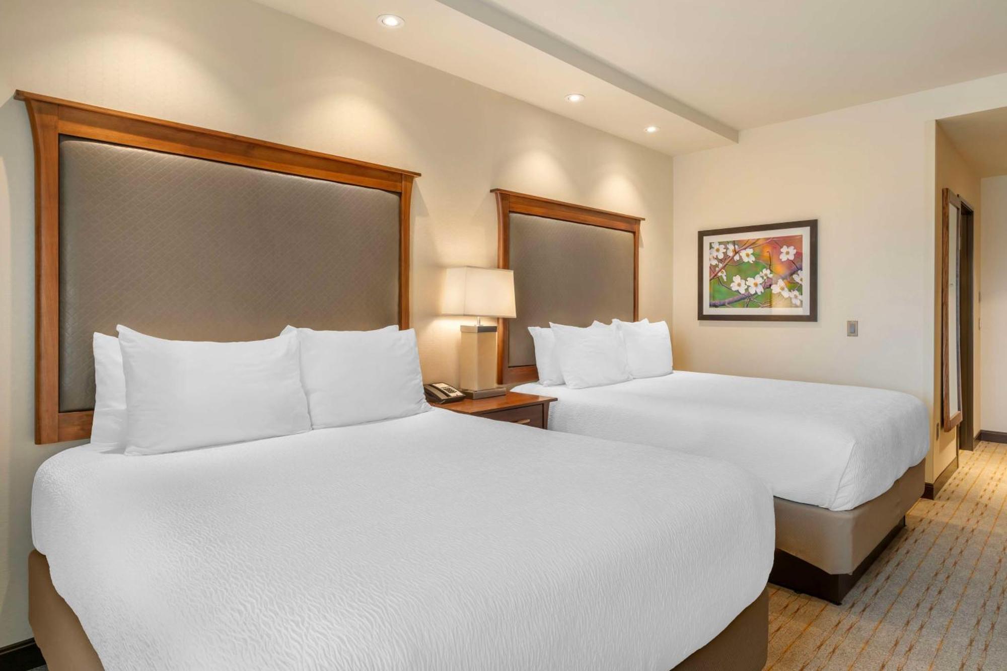 Best Western Premier Boulder Falls Inn Лебанон Экстерьер фото
