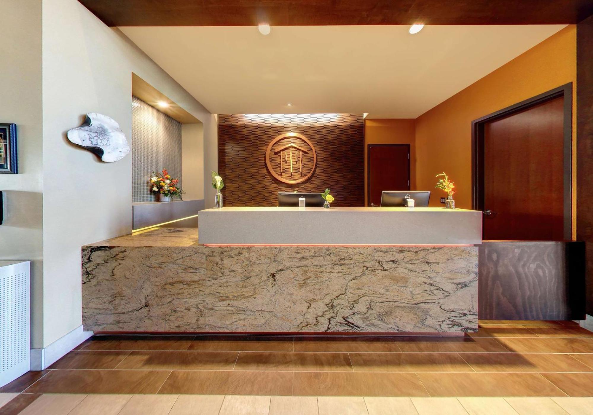 Best Western Premier Boulder Falls Inn Лебанон Экстерьер фото