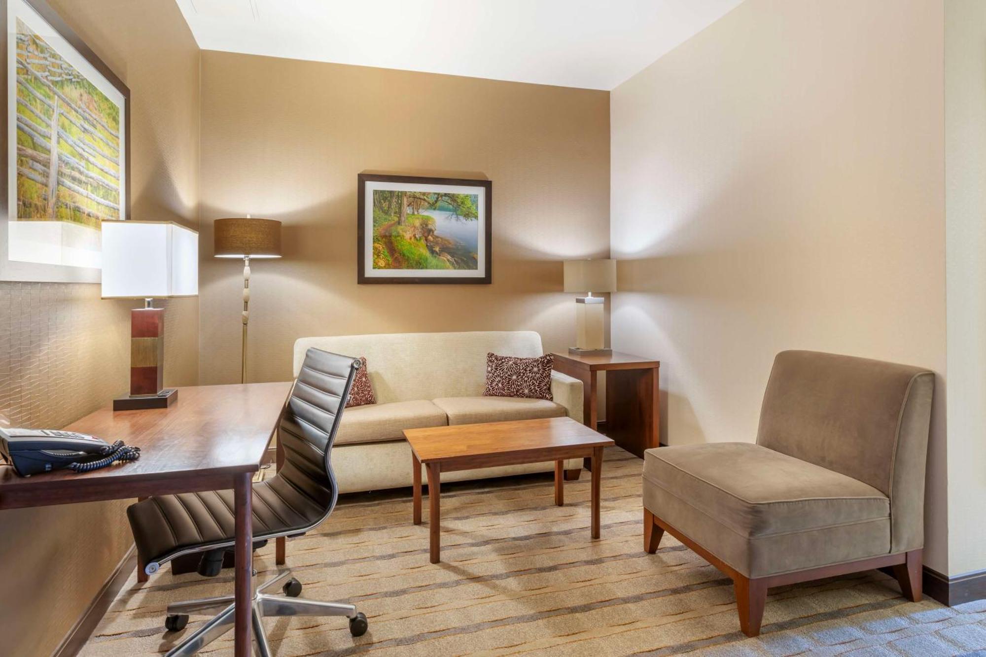 Best Western Premier Boulder Falls Inn Лебанон Экстерьер фото