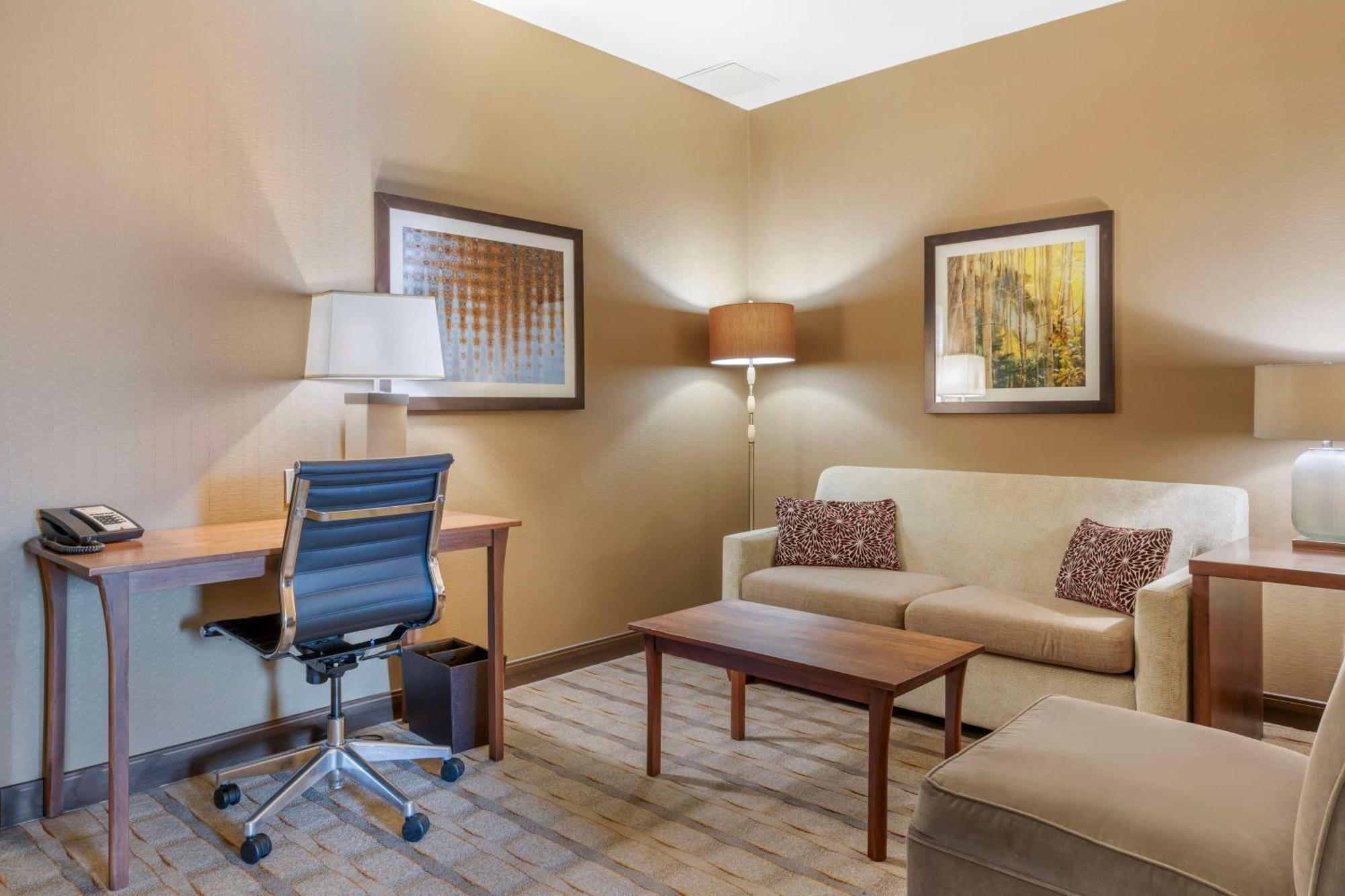 Best Western Premier Boulder Falls Inn Лебанон Экстерьер фото