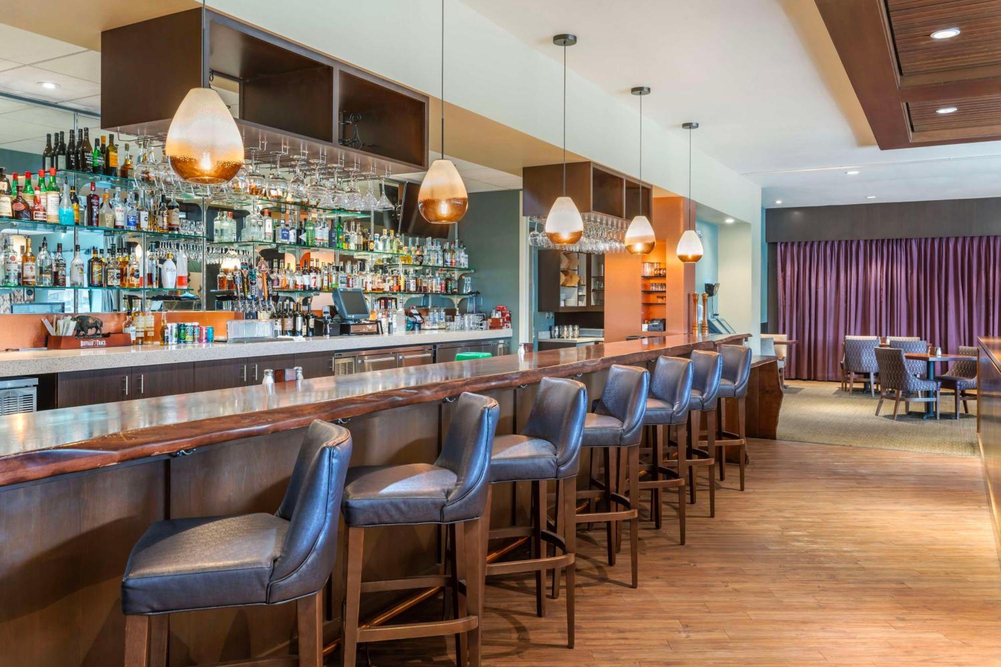 Best Western Premier Boulder Falls Inn Лебанон Экстерьер фото